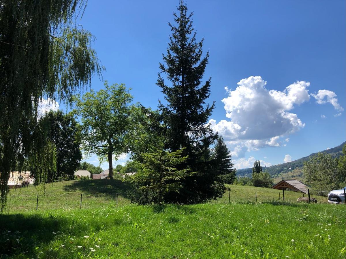 Maison Refaite A Neuf En Pleine Nature Puy-Saint-Eusebe Exteriör bild